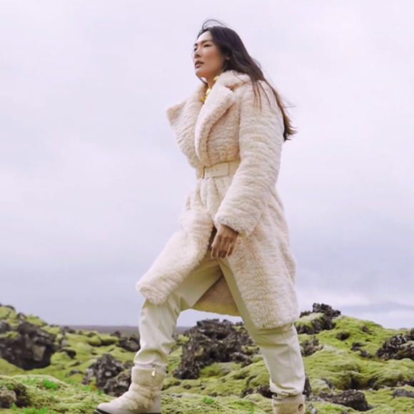 NWT Banana Republic Sierra Moleskin Cargo Pants, Cream/White, Petite 0-2 - Picture 8 of 10